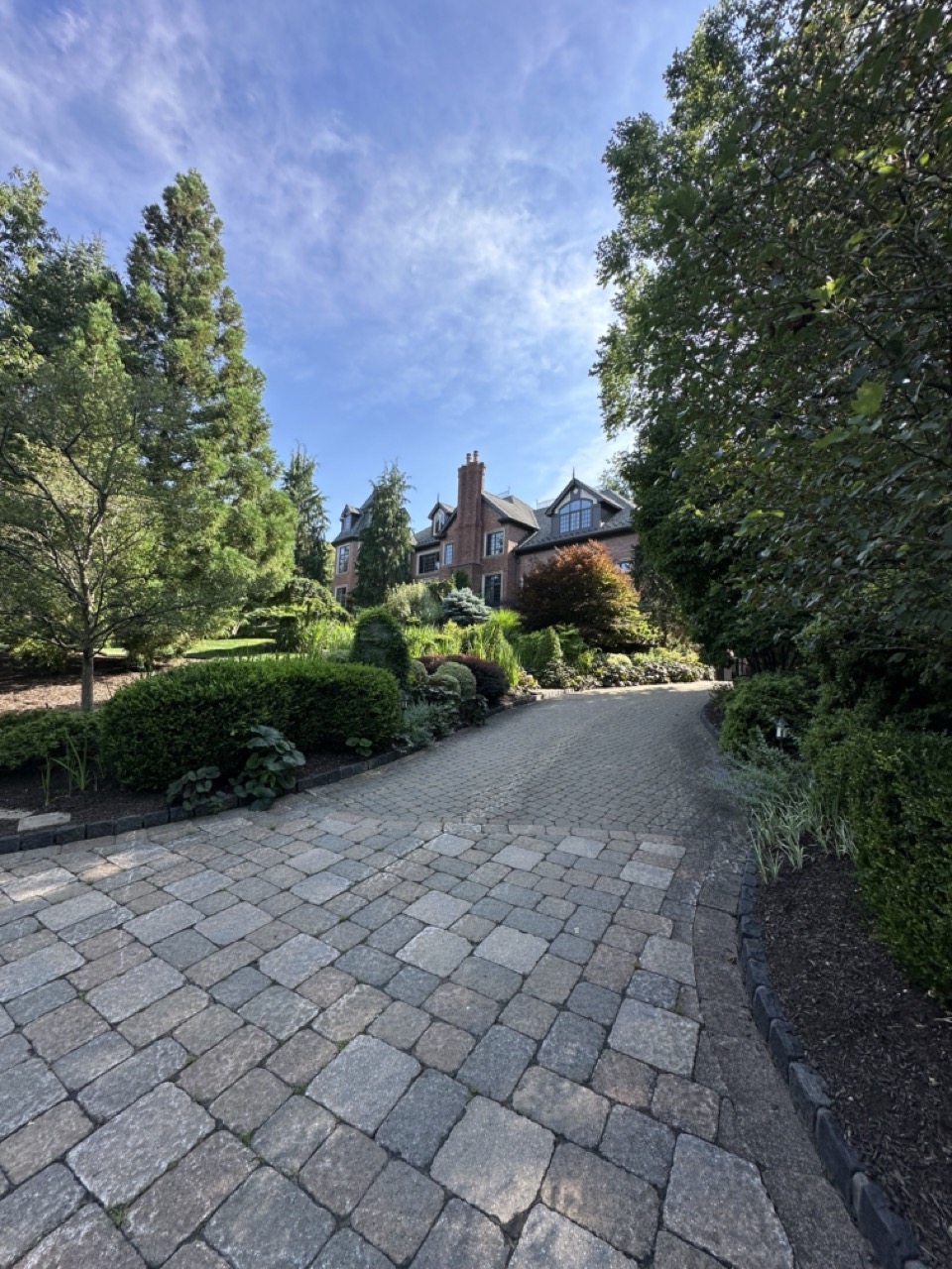 Paver driveway approaching the estate